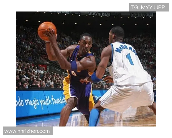 2002年科比与麦迪的巅峰对决揭示了NBA传奇球员的竞争魅力与篮球艺术
