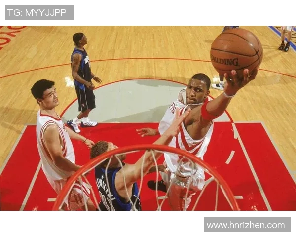 2018年火箭队与小牛队激战回顾:精彩瞬间与赛季亮点分析 2018年火箭队与小牛队激战回顾:精彩瞬间与赛季亮点分析